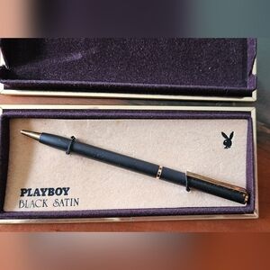 PLAYBOY Black and Gold Satin Pen